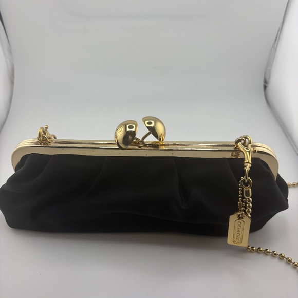 Coach vintage 1941 Amanda Darcy Kisslock Chain Clutch Satin Black Animal Print